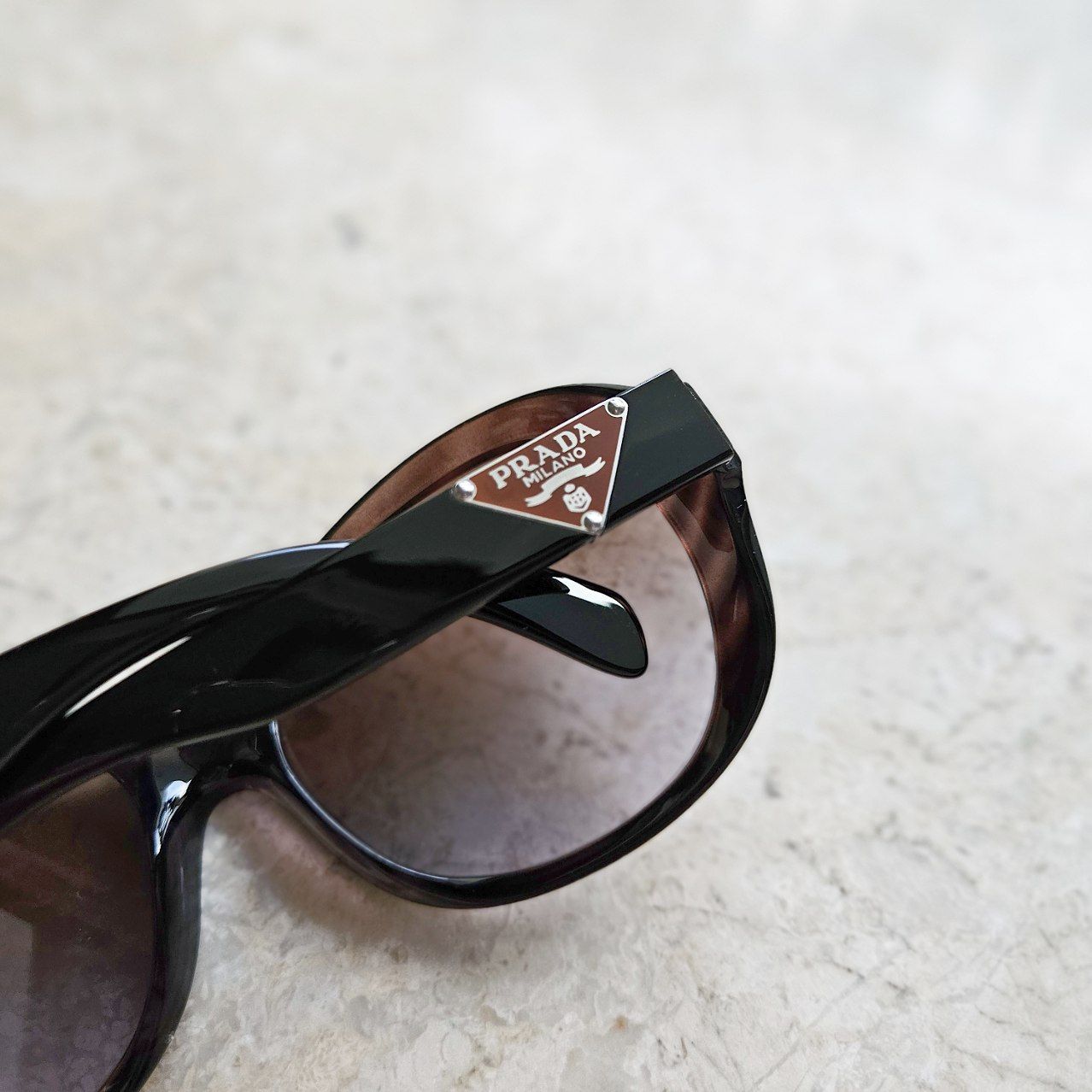 Prada SPR 08N Sunglasses (Original with Prada box) – Ethereal Gift