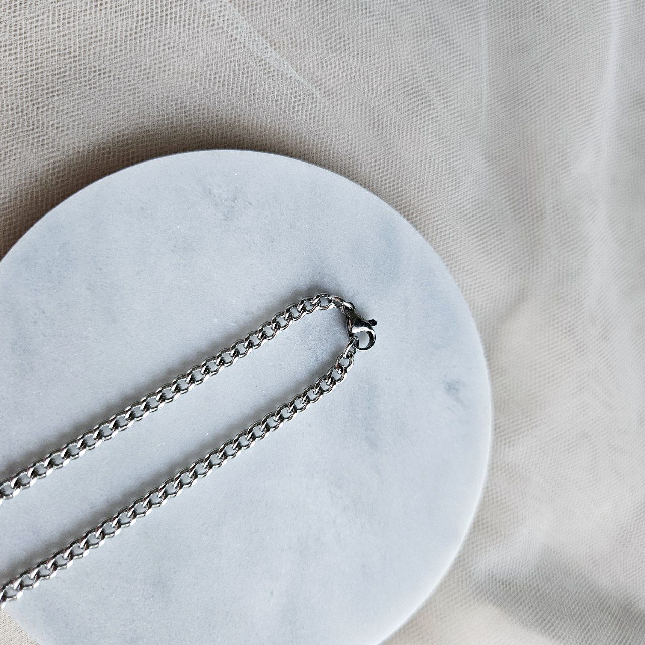 LV Silver Lock Necklace (Redesigned)