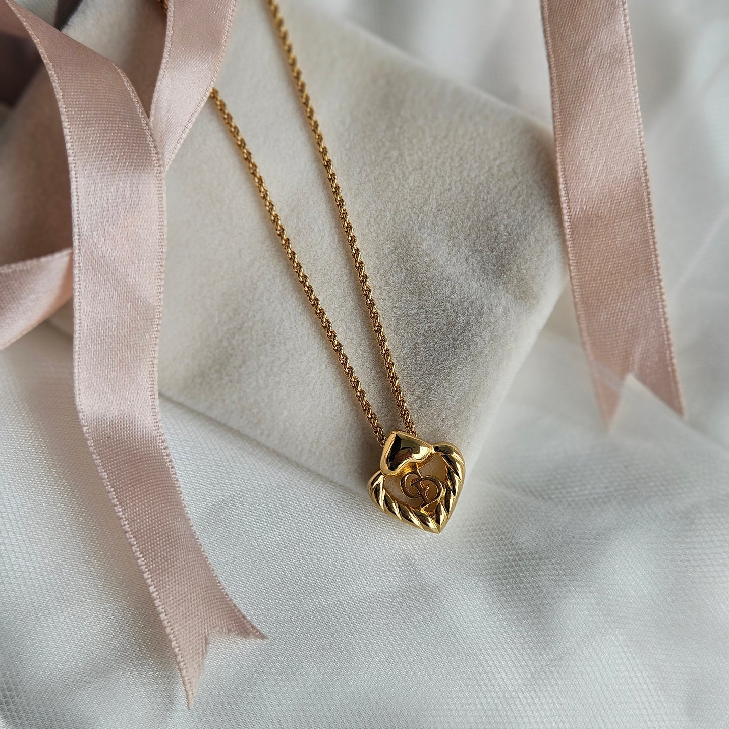 Christian Dior Vintage Gold Heart Necklace (Original)