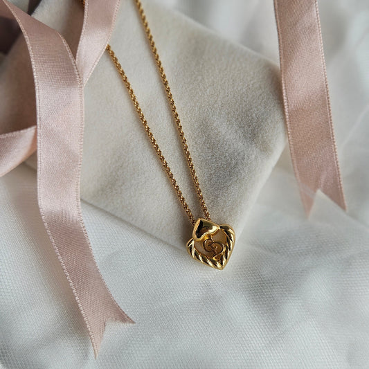 Christian Dior Vintage Gold Heart Necklace (Original)