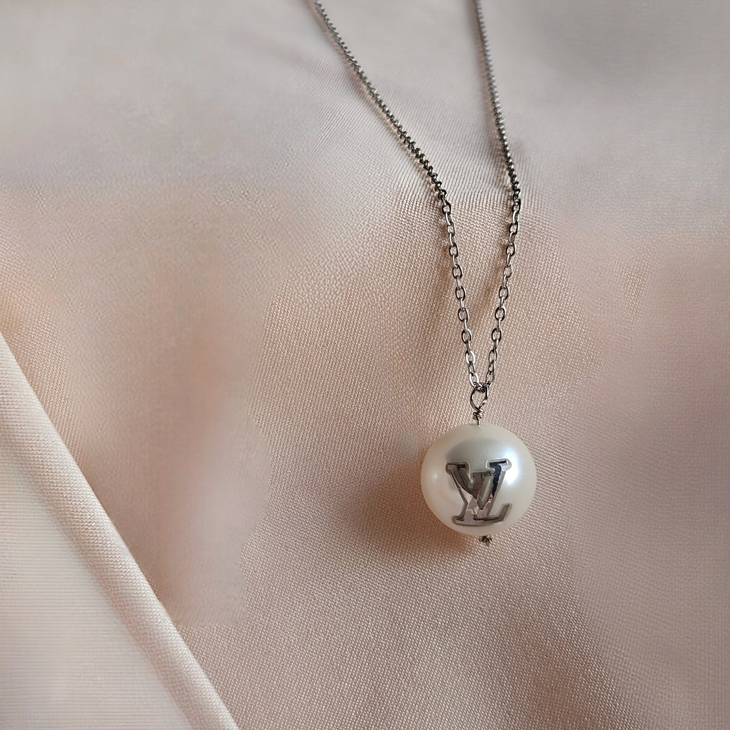 LV Faux Pearl Necklace - Ethereal Gift