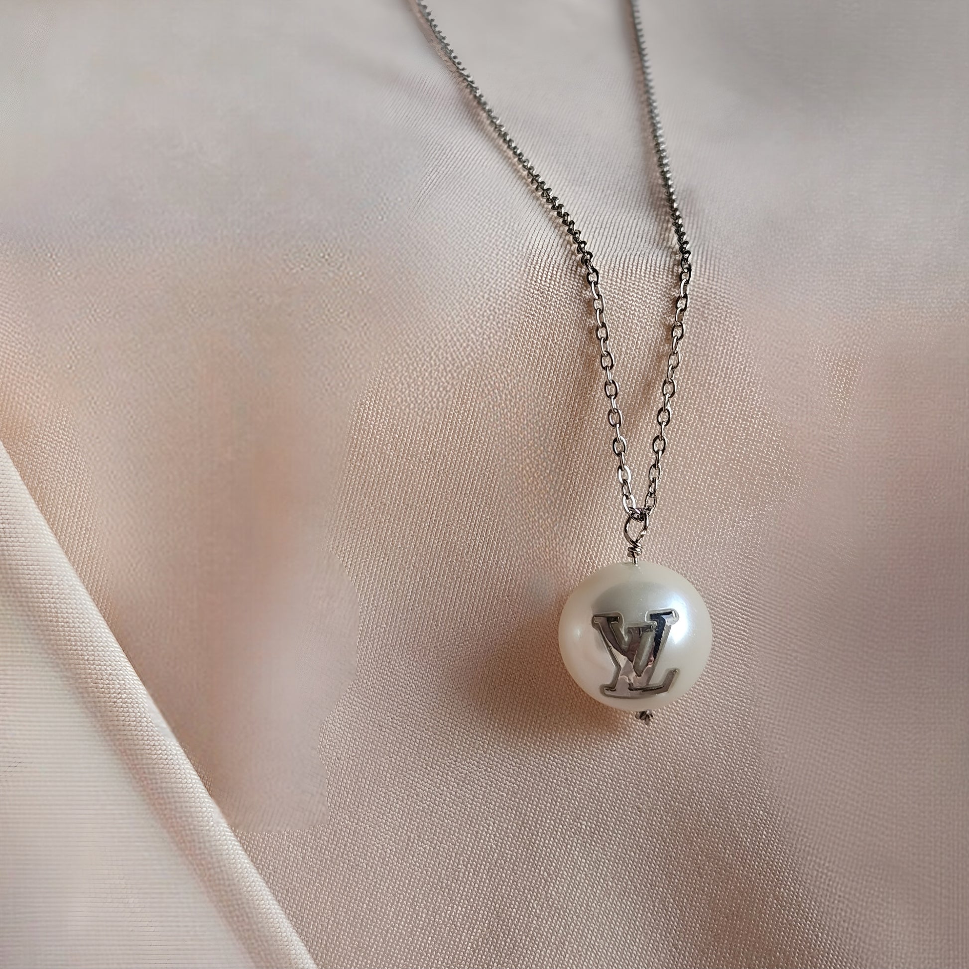 LV Faux Pearl Necklace - Ethereal Gift