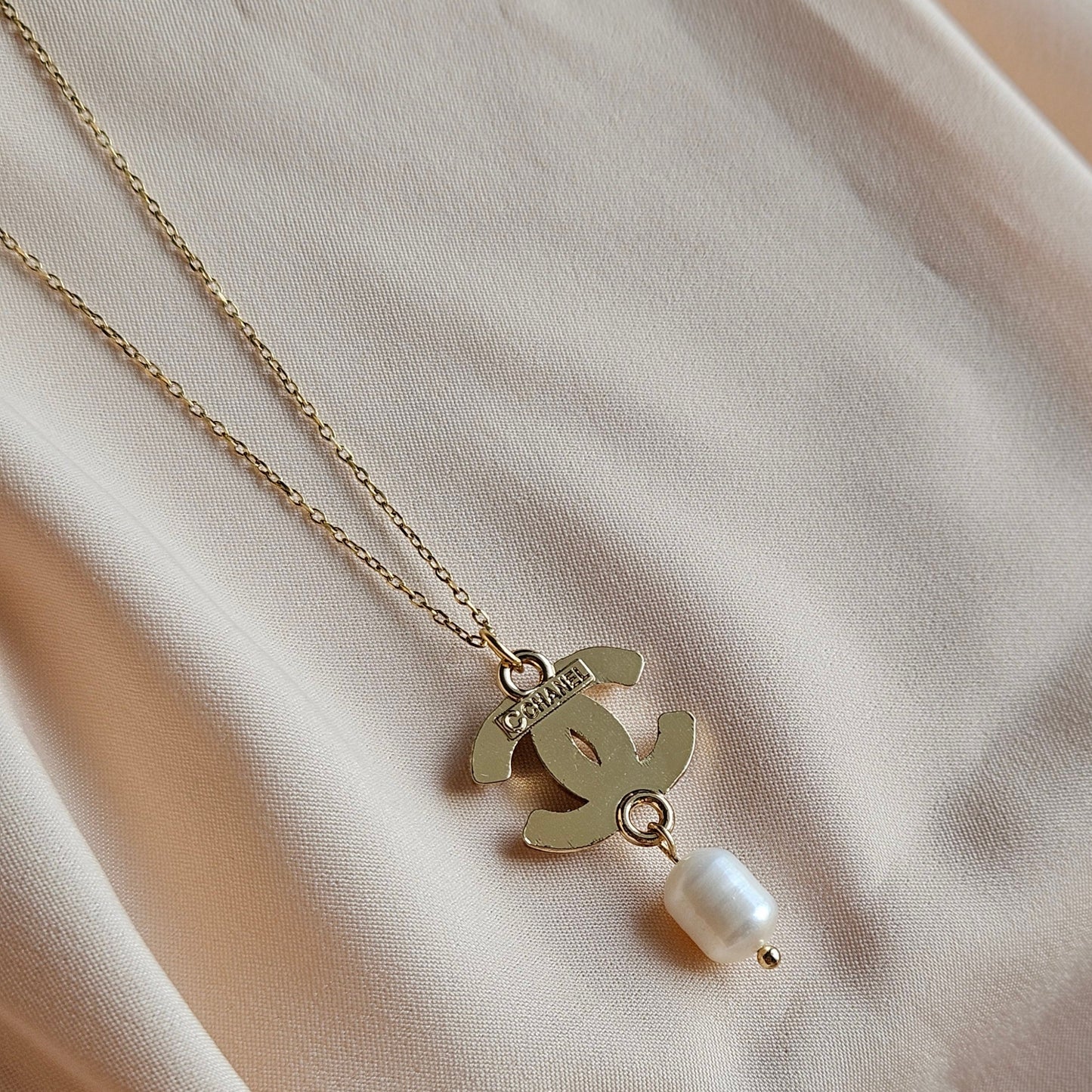 Chanel Pearl Gold Necklace (Redesigned) - Ethereal Gift